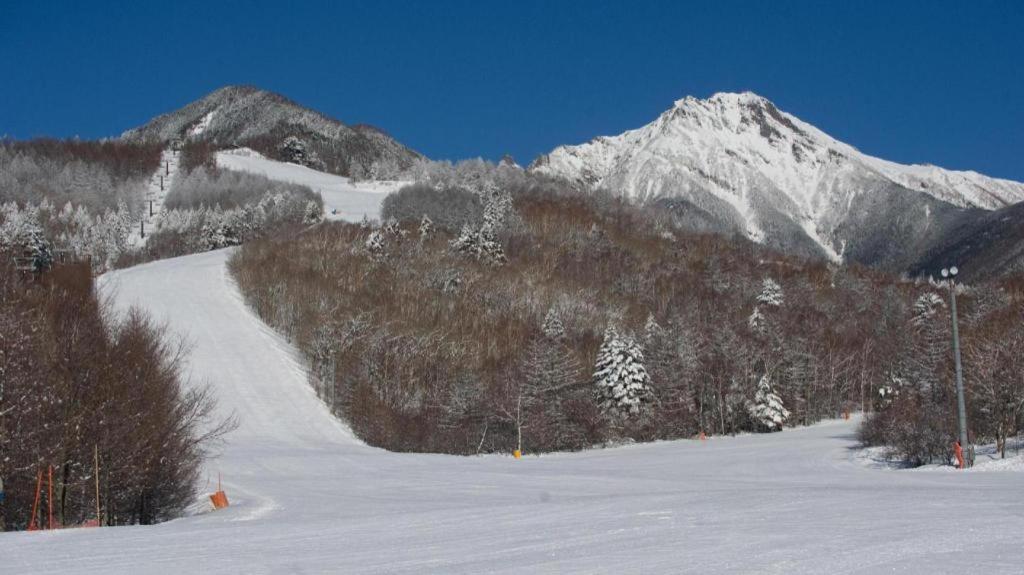 Izumigo Kiyosato Kogen Hotel 호쿠토 외부 사진